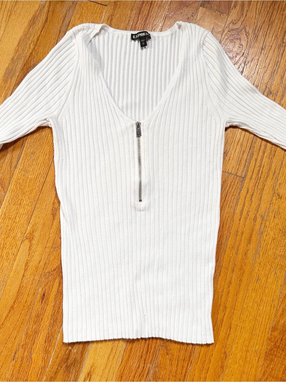 Express White Ribbed V-Neck Zip Pullover